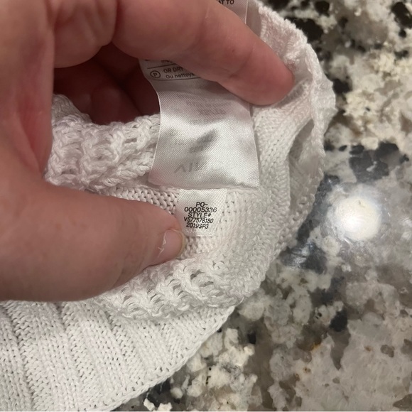 Vince Sweater Front Seam Open Knit Poncho Style Sweater NWT NEW XS - Picture 6 of 10